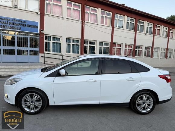 2014 NOKTA HATASIZ 90 BİNDE CAM GİBİ FORD FOCUS TREND X