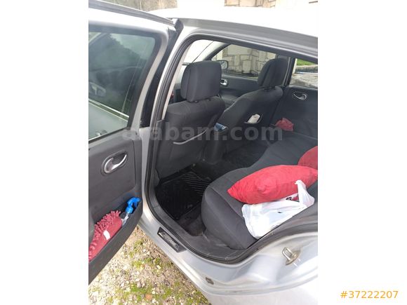 Sahibinden Renault Megane 1.6 Dynamique 2004 Model