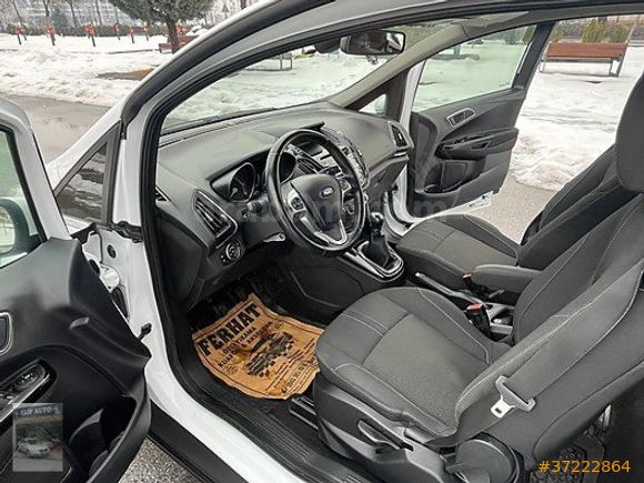 HATASIZ BOYASIZ 2013 MODEL 1.6 DİZEL FORD B-MAX TİTANYUM PAKET