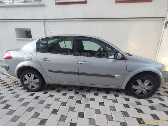 Memurdan Temiz Kullanılmış Bakımlı Megane 2