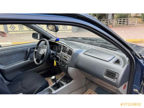 Galeriden Nissan Primera 1.6 2000 Model Antalya