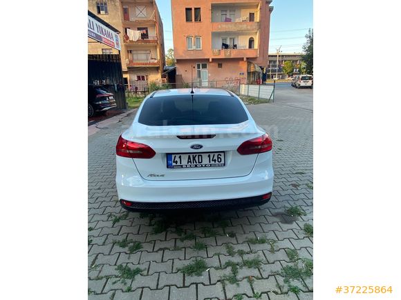 Sahibinden Ford Focus 1.6 TDCi Trend X 2015 Model 