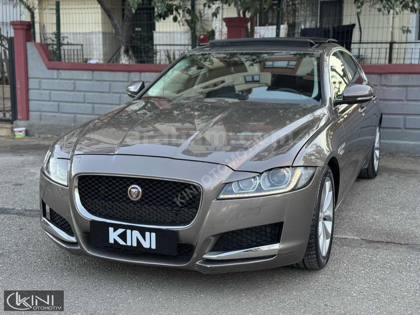 Galeriden Jaguar XF 2.0 D Prestige Plus 2015 Model Antalya 227.000 km Gri 5