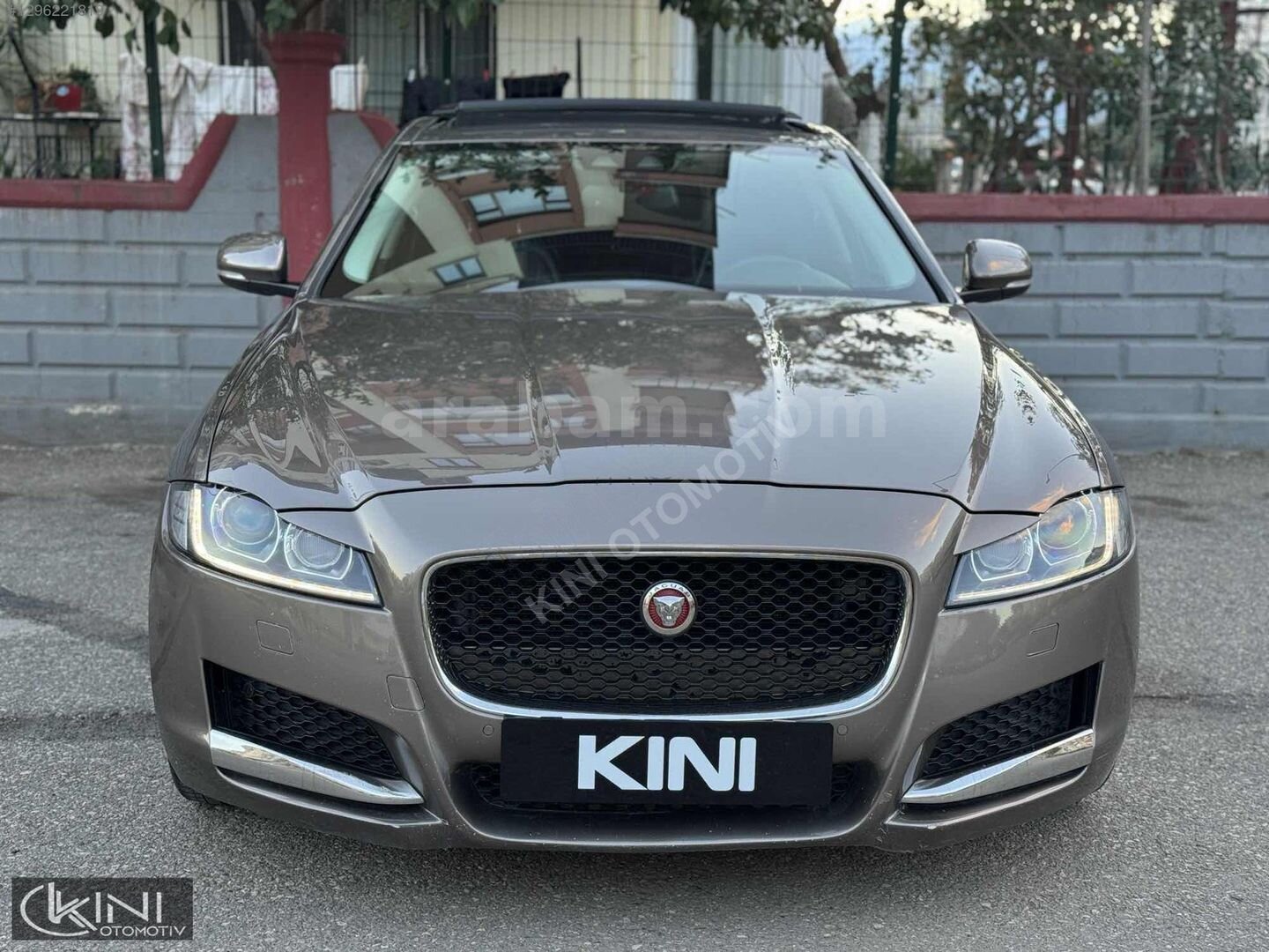 Galeriden Jaguar XF 2.0 D Prestige Plus 2015 Model Antalya 227.000 km Gri 1