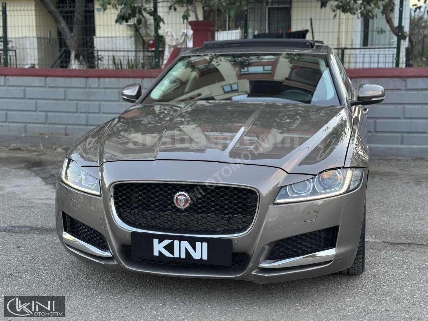 Galeriden Jaguar XF 2.0 D Prestige Plus 2015 Model Antalya 227.000 km Gri 3