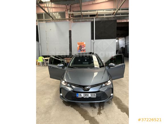Sahibinden Toyota Corolla 1.5 Flame X-Pack 2023 Model