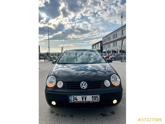 Sahibinden Volkswagen Polo 1.4 Trendline 2005 Model  185.000 km Siyah