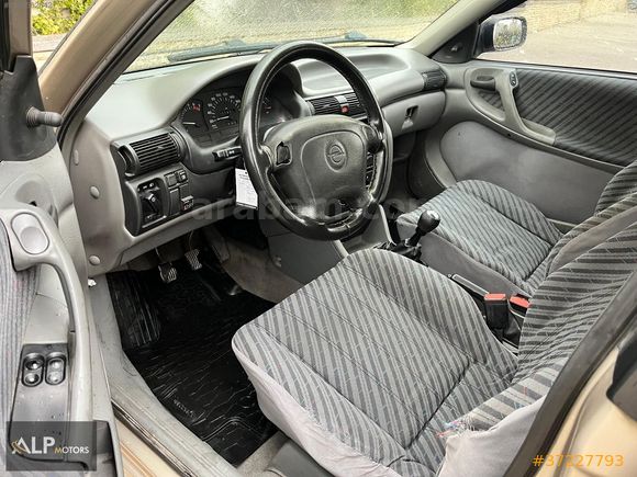 OPEL ASTRA .. 1.6 KLİMA .. HİDROLİK DİREKSİYON..