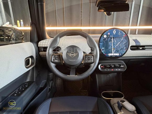 2025 MINI COOPER 1.5 FAVOURED HATASIZ TRAMERSİZ KARTA 12 TAKSİT