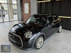 2025 MINI COOPER 1.5 FAVOURED HATASIZ TRAMERSİZ KARTA 12 TAKSİT