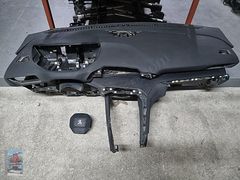 PEUGEOT 3008 ÇIKMA ÖN GÖĞÜS