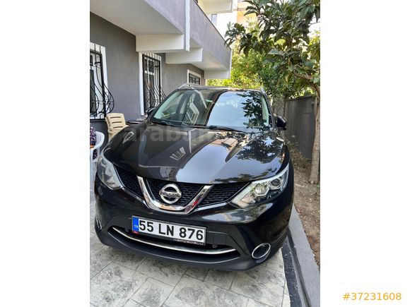 Sahibinden Nissan Qashqai 1.5 dCi Platinum Premium Pack 2014 Model  155.000 km Siyah