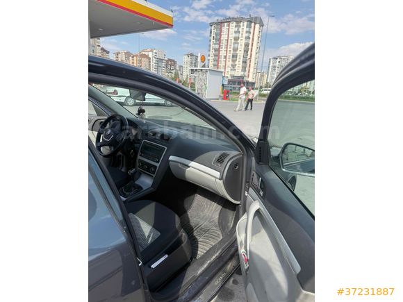 Sahibinden Skoda Octavia 1.6 Ambiente Optimal 2011 Model 
