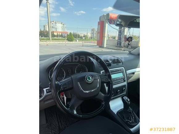 Sahibinden Skoda Octavia 1.6 Ambiente Optimal 2011 Model 