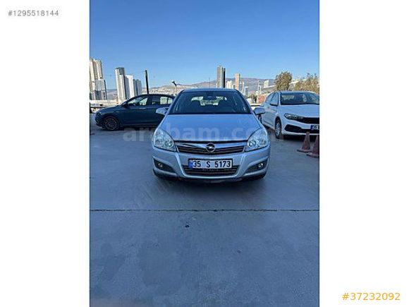 めちゃページ Galeriden Opel Astra 1.6 Enjoy 2009 Model İzmir 85.000 km Gri