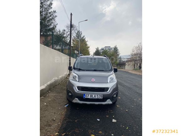 Sahibinden Fiat Fiorino Combi 1.3 Multijet Premio 2017 Model Batman 120.000 km Bordo