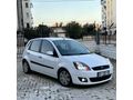 Tek değişen  2009 fiesta