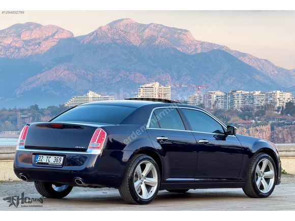 ERDEM'den 2012 Chrysler 300C 3.0CRD Lacivert-Bej Full SRT Design