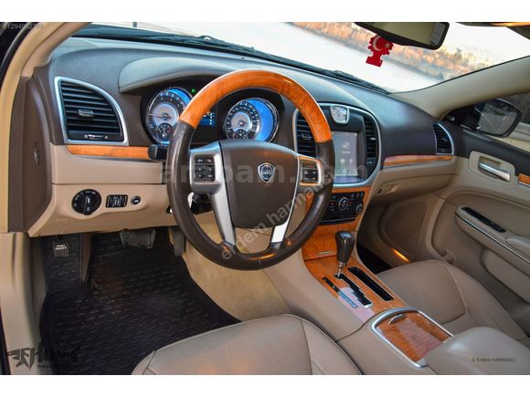 ERDEM'den 2012 Chrysler 300C 3.0CRD Lacivert-Bej Full SRT Design