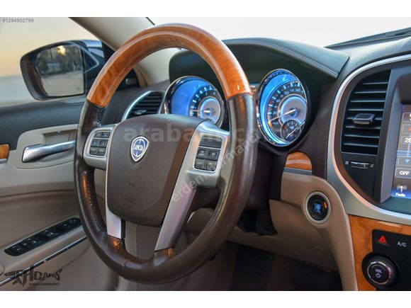 ERDEM'den 2012 Chrysler 300C 3.0CRD Lacivert-Bej Full SRT Design