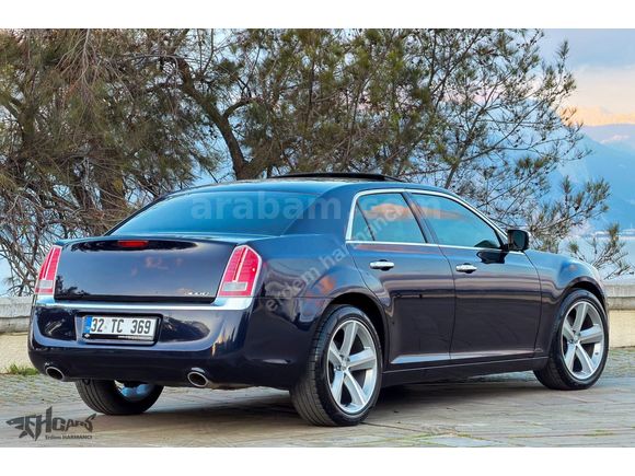ERDEM'den 2012 Chrysler 300C 3.0CRD Lacivert-Bej Full SRT Design