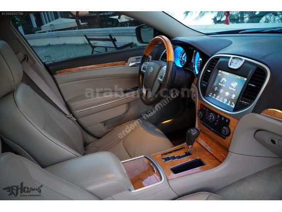 ERDEM'den 2012 Chrysler 300C 3.0CRD Lacivert-Bej Full SRT Design