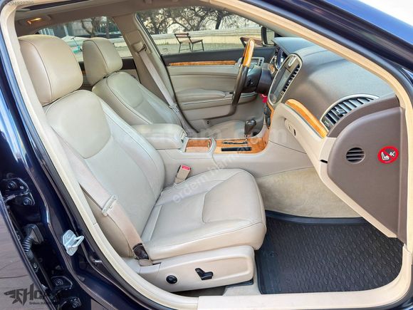 ERDEM'den 2012 Chrysler 300C 3.0CRD Lacivert-Bej Full SRT Design
