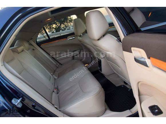 ERDEM'den 2012 Chrysler 300C 3.0CRD Lacivert-Bej Full SRT Design