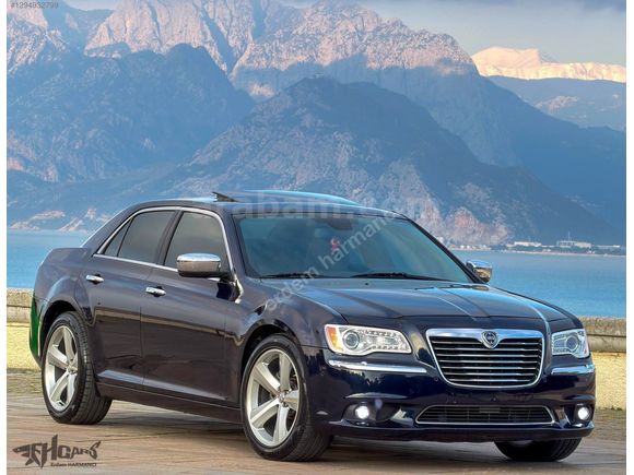 ERDEM'den 2012 Chrysler 300C 3.0CRD Lacivert-Bej Full SRT Design