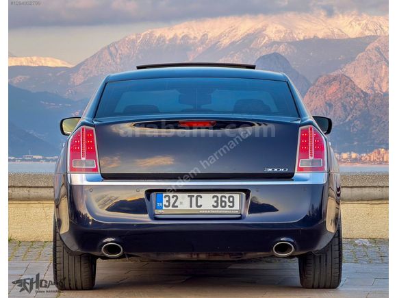 ERDEM'den 2012 Chrysler 300C 3.0CRD Lacivert-Bej Full SRT Design
