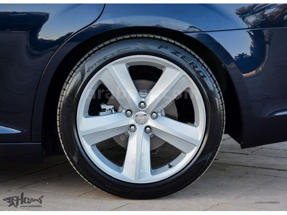 ERDEM'den 2012 Chrysler 300C 3.0CRD Lacivert-Bej Full SRT Design
