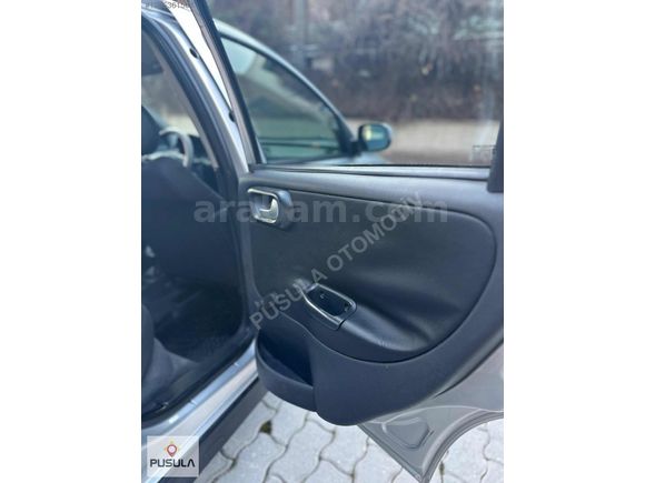 PUSULA'DAN 2006 MODEL ÇOK TEMİZ OPEL CORSA