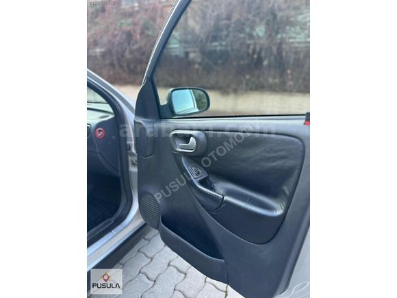 PUSULA'DAN 2006 MODEL ÇOK TEMİZ OPEL CORSA