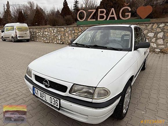 1998 model opel Astra sedan