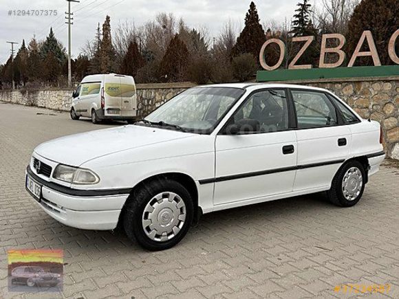 1998 model opel Astra sedan