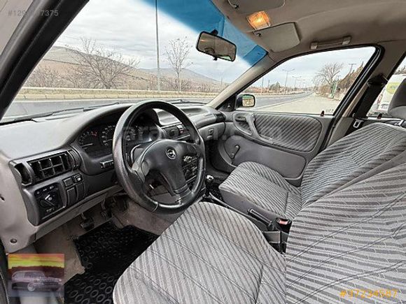 1998 model opel Astra sedan