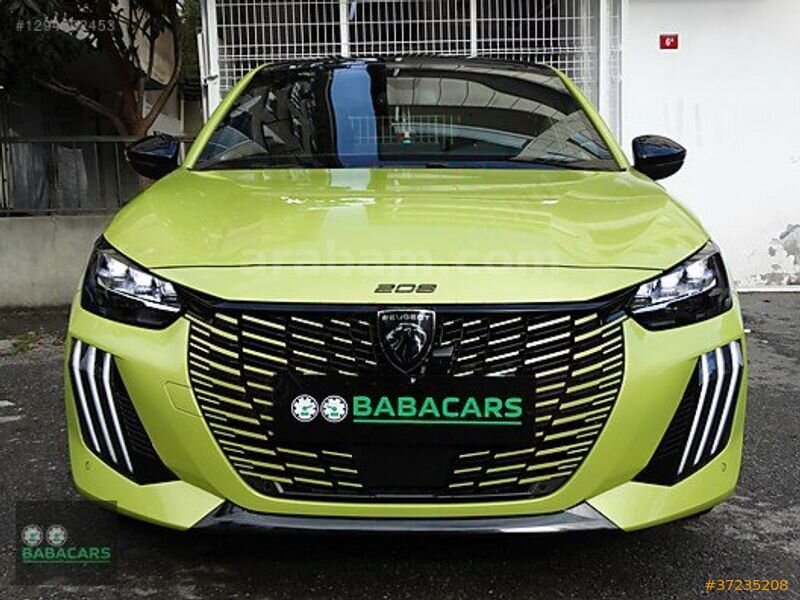 Galeriden Peugeot e-208 GT 2024 Model İstanbul 9.950 km Sarı 1