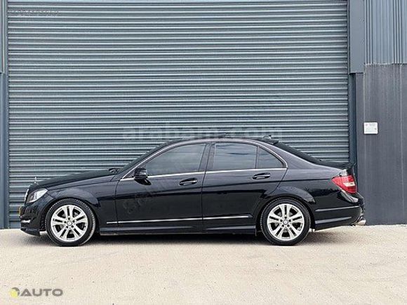 RT AUTODAN BAKIMLI 7 İLERİ C180 AMG