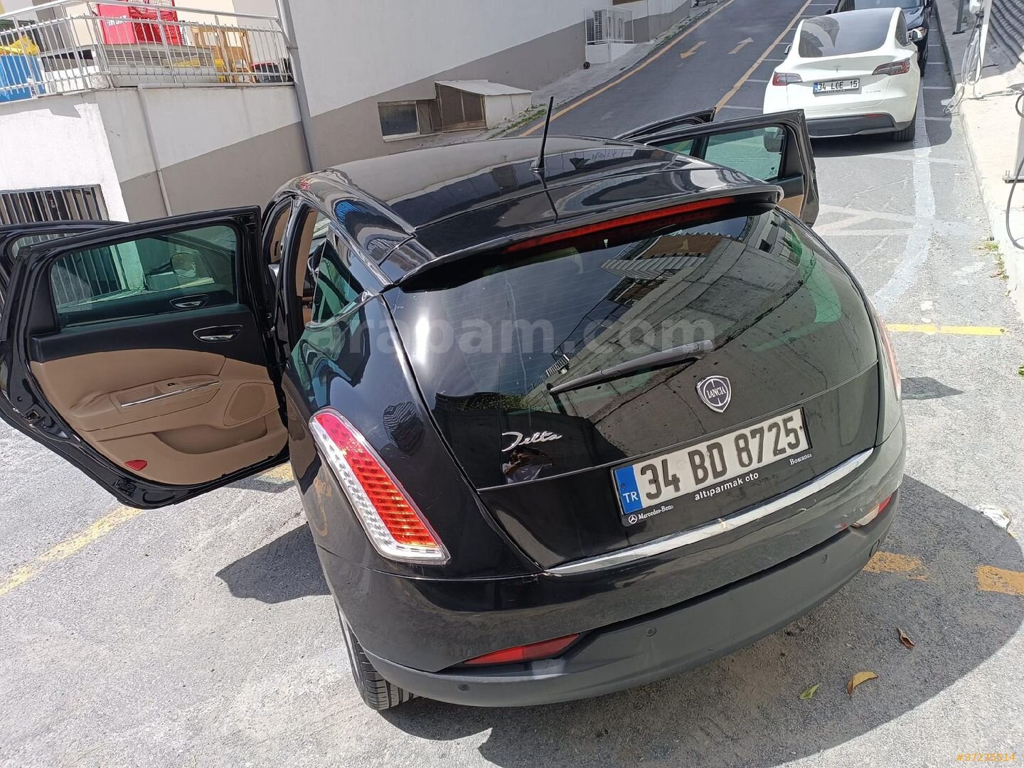 Sahibinden Lancia Delta 1.6 MJet 2012 Model İstanbul 255.000 km Siyah 7
