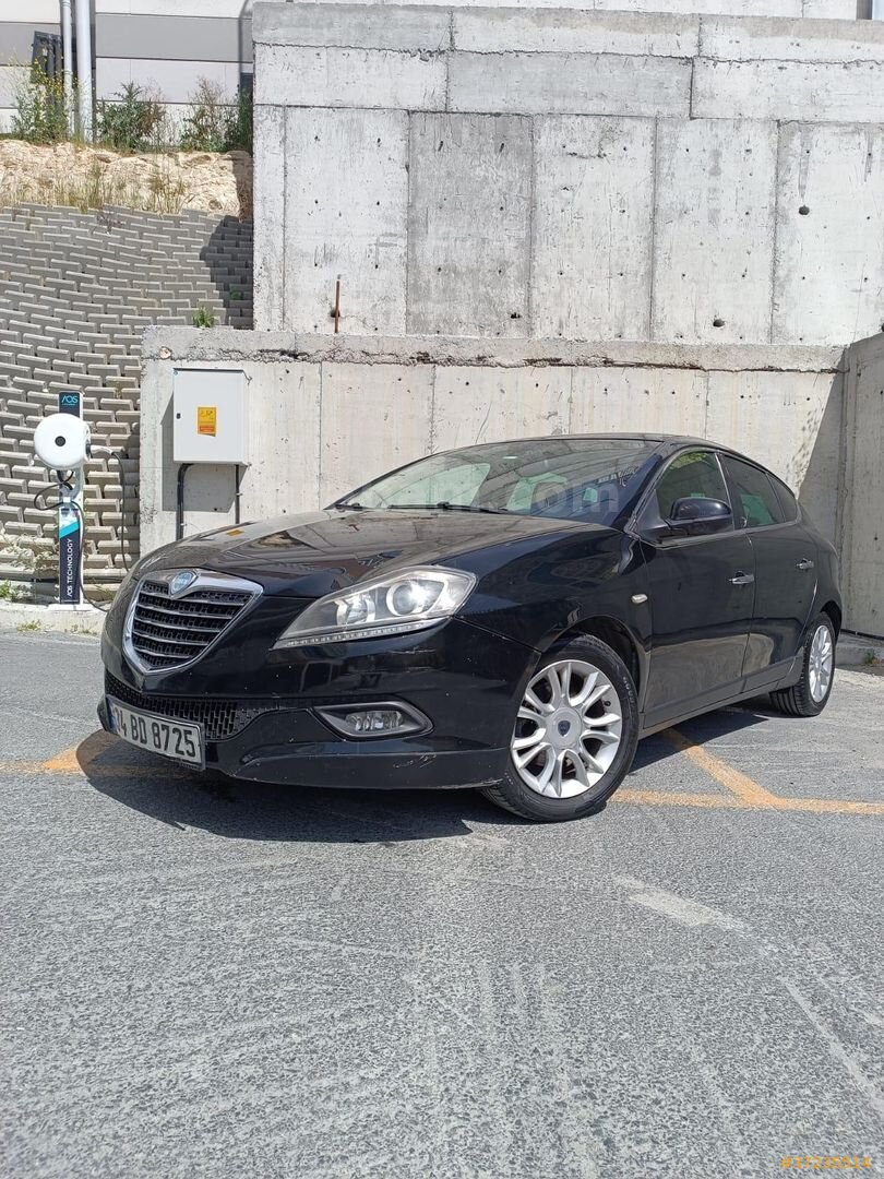 Sahibinden Lancia Delta 1.6 MJet 2012 Model İstanbul 255.000 km Siyah 1