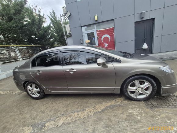Honda Civic 1.6 i-VTEC Dream 2008 Model