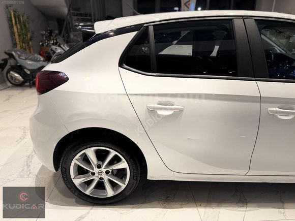 CORSA BOYASIZ DEĞİŞENSİZ OTOMATİK EDİTİON