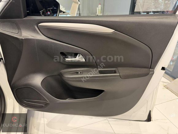 CORSA BOYASIZ DEĞİŞENSİZ OTOMATİK EDİTİON