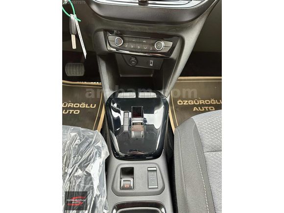 SIFIR AYARINDA 2025 MODEL OPEL CORSA F1 E-TOGGLE EDİTİON AT8
