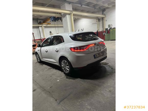 Sahibinden Renault Megane 1.6 Joy 2017 Model 