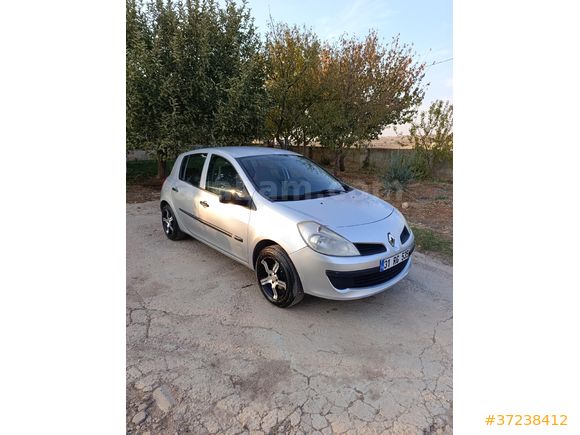 Sahibinden Renault Clio 1.5 dCi Authentique 2008 Model  301.000 km Gri