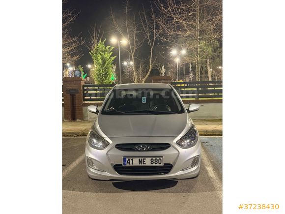 Sahibinden Hyundai Accent Blue 1.6 CRDI Mode Plus 2012 Model  205.500 km Gri
