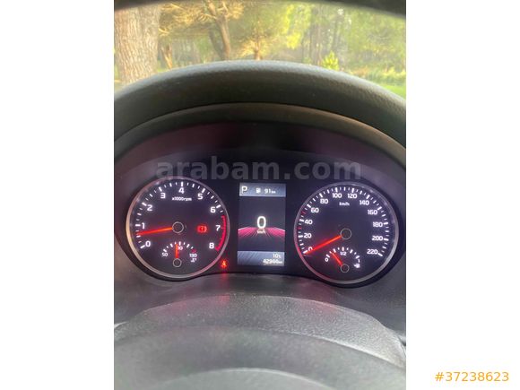 Akademisyenden Kia Stonic 1.4 MPI Elegance 2020 Model 