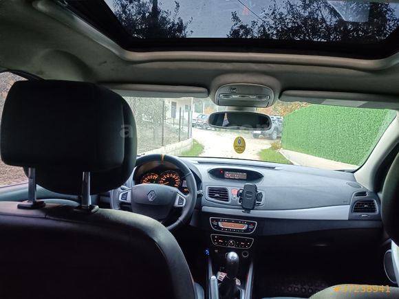 2011 Megane FULL paket