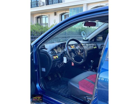 MİRZA AUTO dan MİTSUBİSHİ LANCER 1.6 DEĞİŞENSİZ
